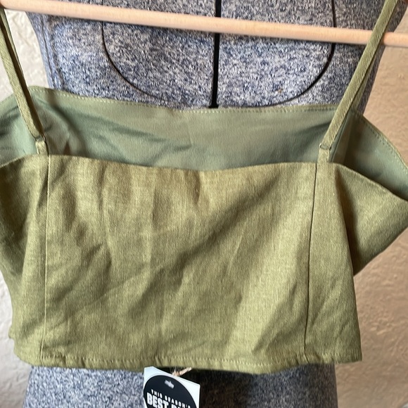 Forever 21 army green cropped vest in linen style fabric size XS new - Picture 3 of 4